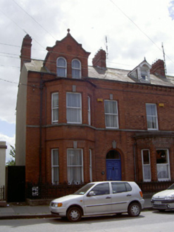 25 Seatown Place,  TOWNPARKS (Upper Dundalk By.), Dundalk,  Co. LOUTH