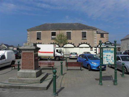 Edmund Murphy Memorial, Market Square,  DUNFANAGHY, Dunfanaghy,  Co. DONEGAL