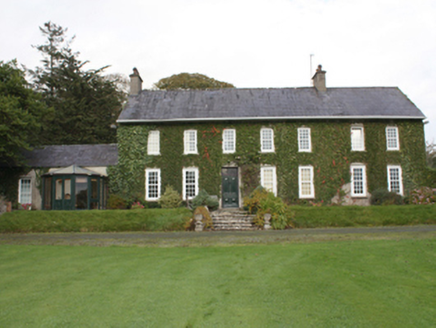 Fahan House, CARROWMULLIN, Fahan,  Co. DONEGAL