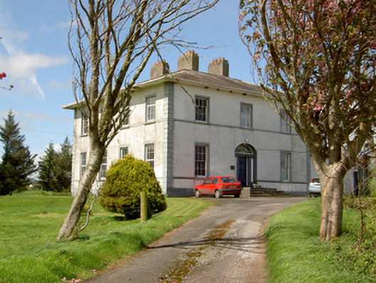 Clashaphooca House, Barrack Hill, CLOGHEEN MARKET, Clogheen, TIPPERARY ...