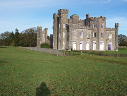 Knockdrin Castle, KNOCKDRIN, WESTMEATH - Buildings of Ireland